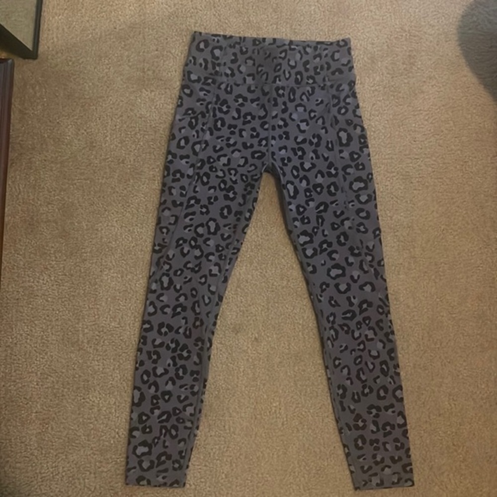 MONROW yoga pants. Excellent quality!
